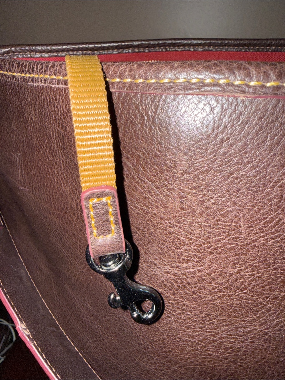 Dooney & Bourke Florentine Camden/Fielding Tmoro Like New - Picture 9 of 13